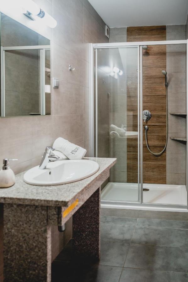 Swierzno Hotel Nad Morzem- Art-Pension מראה חיצוני תמונה